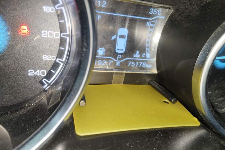 Used Zotye SR7 2017 1.5T CVT Cube Dream Edition