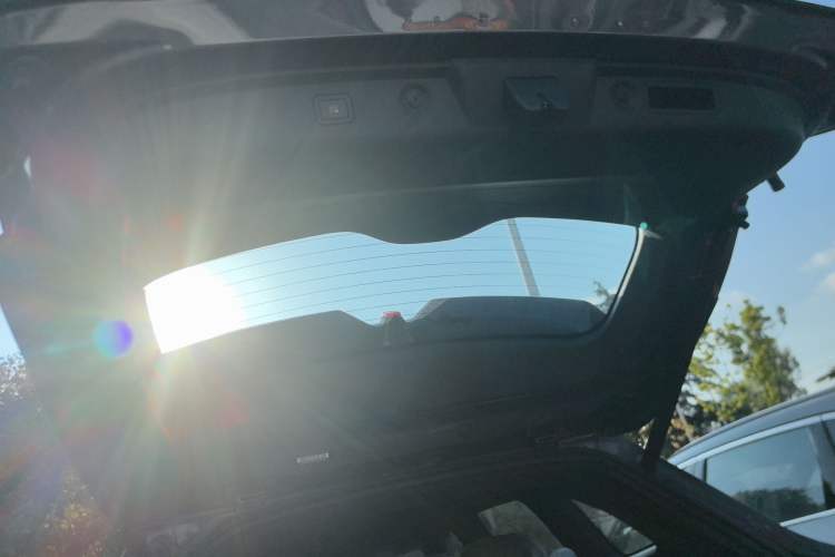 Used CHANGAN CS75 PLUS 2025 4th Generation 1.5T New Blue Whale Smart Flagship Version Trunk