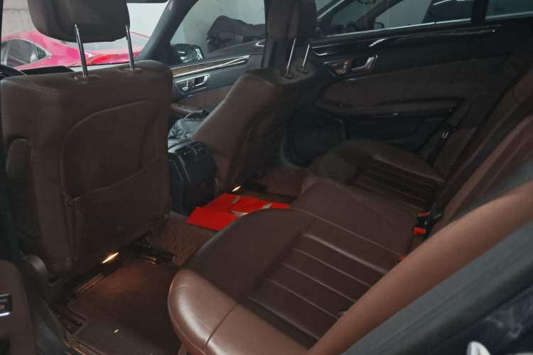 Used Mercedes-Benz E-Class 2014 E 260 L Luxury Model
