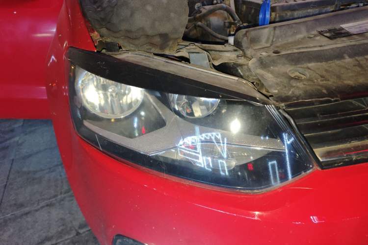 Used Volkswagen Polo 2014 1.4L Manual Fashion Edition Right Front Headlight