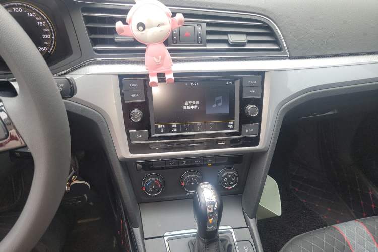 Used Volkswagen Lamando 2019 230TSI DSG Vision Edition China VI Standard