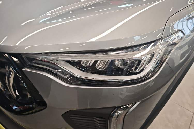 Used Haval LHERY 2022 Jingxiang Edition 1.5T Copper Rabbit Left Front Headlight