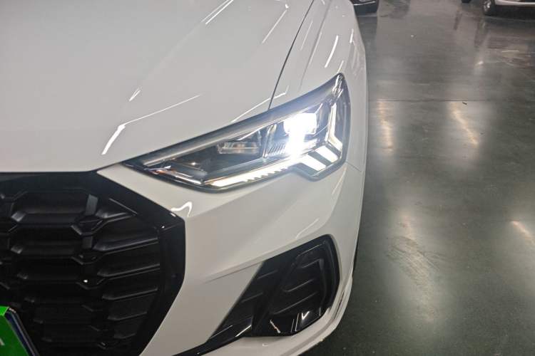 Used Audi Q3 2021 35 TFSI Progressive Dynamic Edition Left Front Headlight