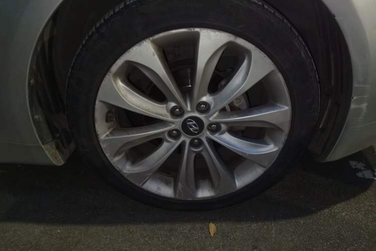 Used Hyundai Sonata 2011 2.0L Automatic Supreme Edition
