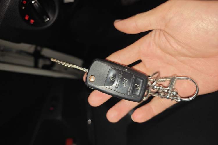 Used Volkswagen Bora 2016 1.6L Automatic Comfort Model Vehicle Key