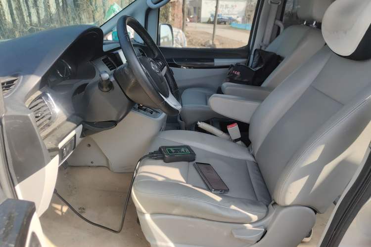 Used JAC Group Refine M5 2014 Colorway 2.0T Gasoline Automatic Business Edition