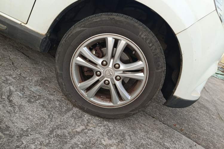 Used HYOSOW H2 2015 1.5L AMT Luxury Version BJ415C
