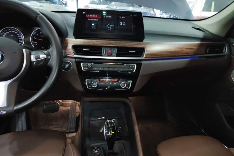 Used BMW X1 2022 sDrive25Li Leading Model
