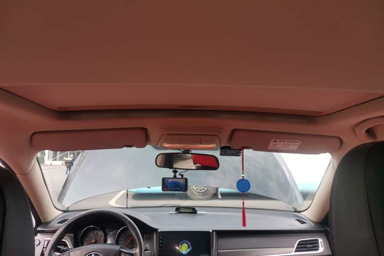 Used Bestune B30 2016 1.6L Automatic Luxury Model Headliner