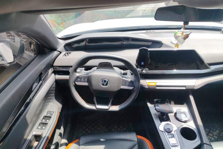 Used CHANGAN UNI-V 2023 1.5T Prestige Model Steering Wheel
