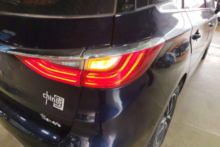 Used BYD Song MAX 2017 1.5T Manual Smart Connect Luxury 7-Seater