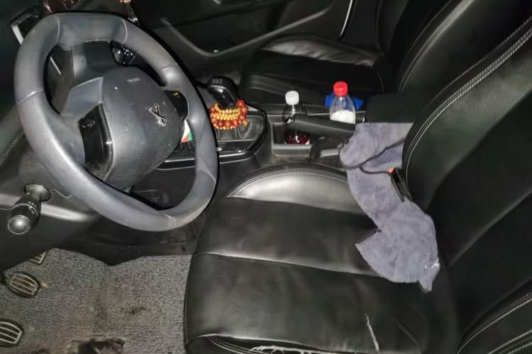 Used Peugeot 308 2016 1.6L Manual Fashion Edition