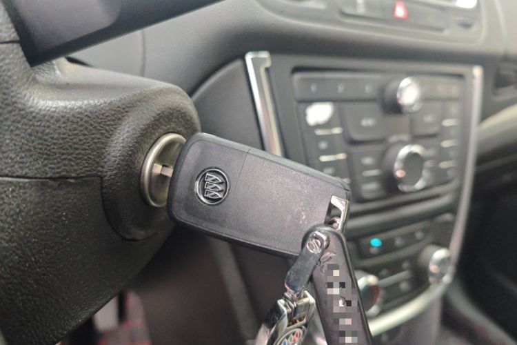 Used Buick Encore 2015 1.4T Automatic Two-Wheel Drive Urban Elite Version