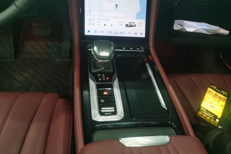 Used Hongqi H5 2024 2.0T Automatic Smart Connect Flagship Edition