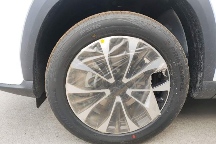 Used Geely Auto Emgrand X7 Sport 2026 Model 1.5TD Aspirational Left Front Wheel Hub