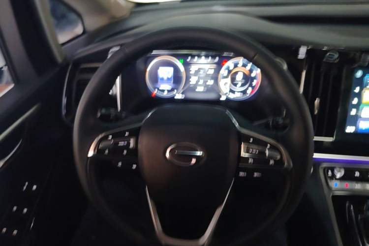 Used GAC Trumpchi M8 2021 Lingxiu Series 390T Ultimate Edition Steering Wheel
