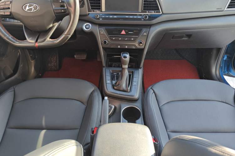 Used Hyundai Elantra (6th Generation / Lingdong) 2018 1.4T Dual-Clutch Xuan Dong · Dynamic Edition
