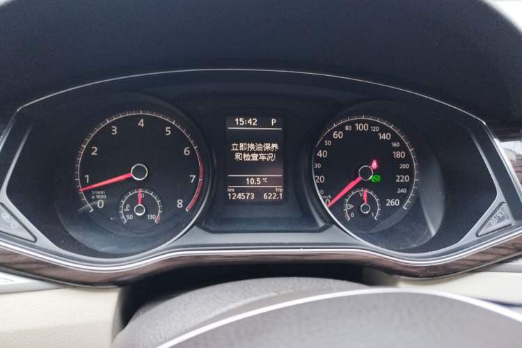 Used Volkswagen Passat 2016 330TSI DSG Luxury Edition Instrument Cluster