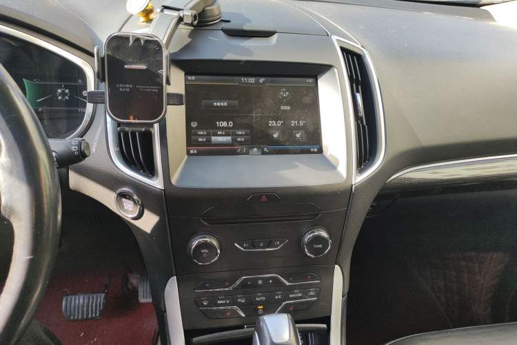 Used Ford Edge 2015 2.0T GTDi 4x4 High-Grade Model