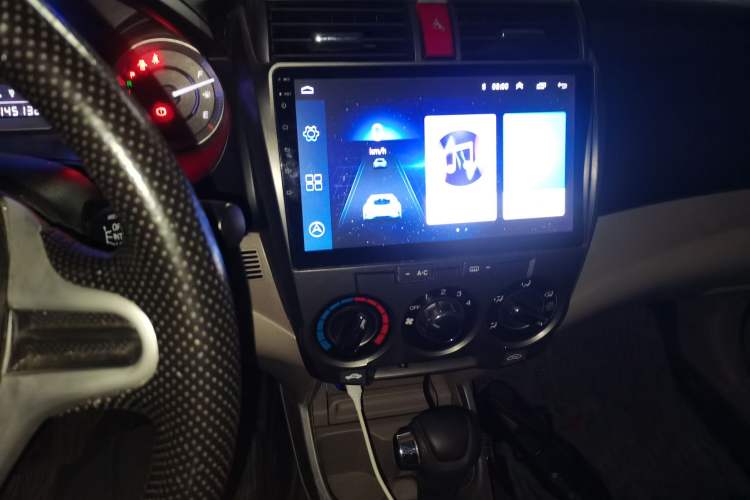 Used Honda City Classic 2012 1.5L Automatic Elite Edition Audio And AC Panel