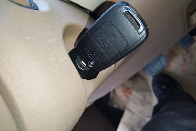 Used Wuling Hongguang MINIEV 2025 Four-Door Version Advanced Edition Vehicle Key