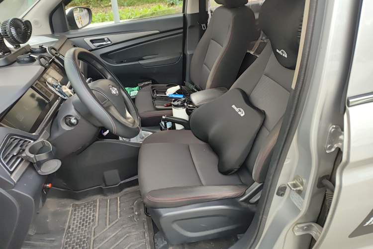 Used CHANGAN KAICHENG Oushang A600 2017 1.5L Manual Standard Edition
