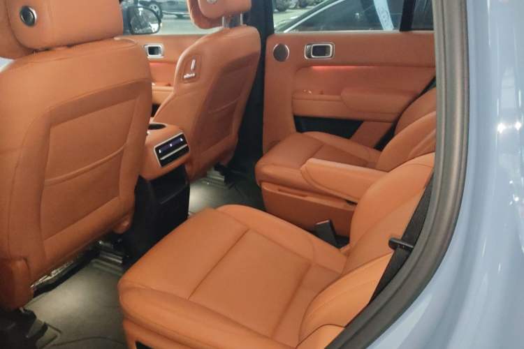 Used Li Auto L8 2023 Pro Model
