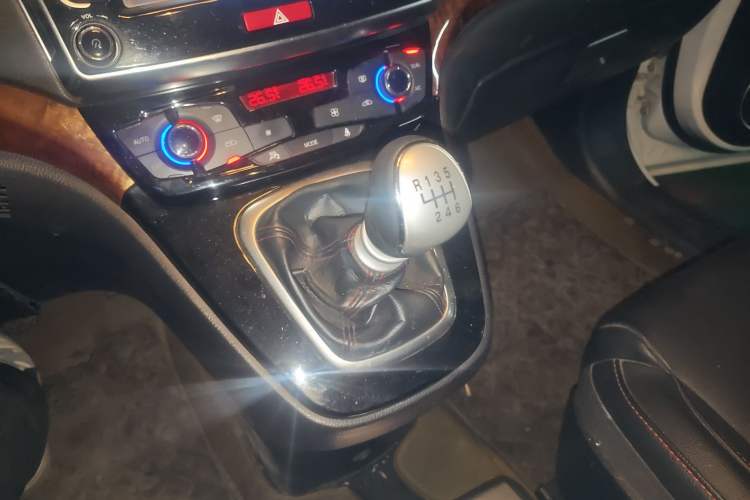 Used Haval H6 2014 Sport Version 1.5T Manual Two-Wheel Drive Elite Edition
