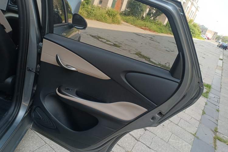 Used BYD Dolphin 2023 420 km Fashion Edition