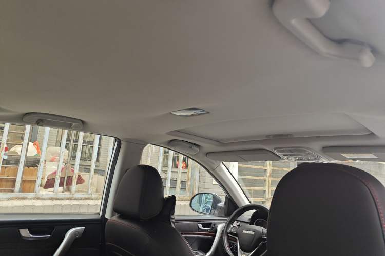 Used Haval H6 2015 Revised Version Sport Edition 1.5T Manual Transmission Two-Wheel Drive Elite Grade