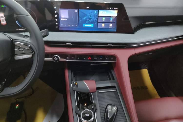 Used Changan CS75 PLUS 2022 2nd Generation 1.5T Automatic Prestige Version
