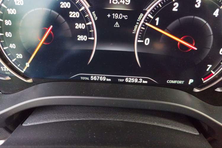 Used BMW X3 2018 xDrive30i Luxury Model M Sport Package China V Odometer Close Up