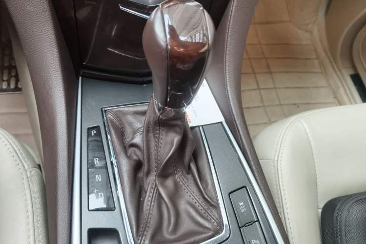 Used Cadillac SRX 2012 3.0L Luxury Model