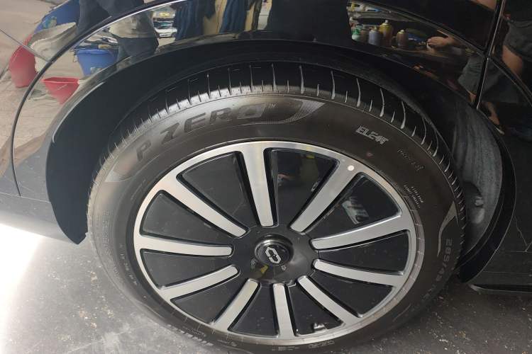 Used Hima AITO M9 2024 Range-Extended Max Edition 42 kWh 6-Seater Version