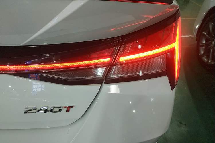 Used Hyundai Elantra 2021 240TGDi DCT LUX Prestige Edition
