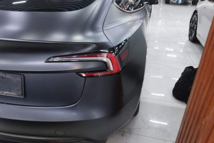 Used Tesla Model 3 2023 Rear-Wheel-Drive Version
