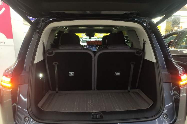 Used Leapmotor C16 2024 Range-Extended 200 Luxury Edition Trunk