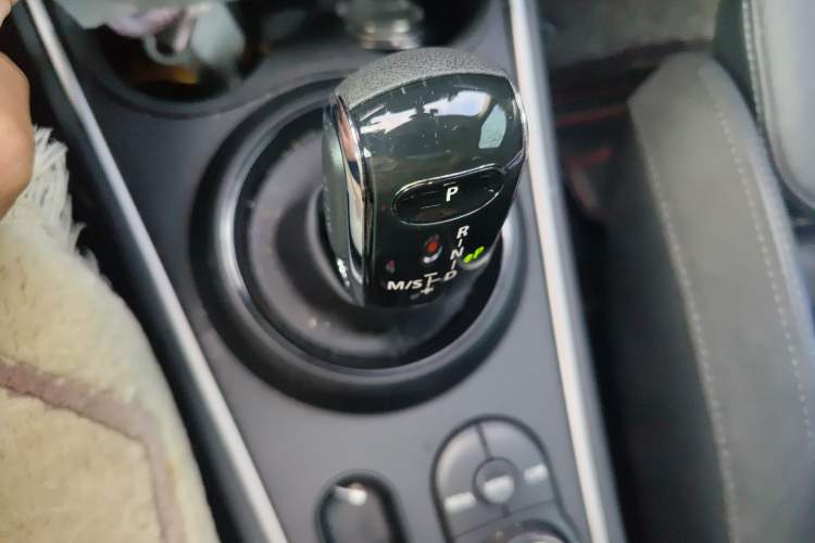 Used MINI Countryman 2019 1.5T COOPER ALL4 Artist Weekend Travel Edition
