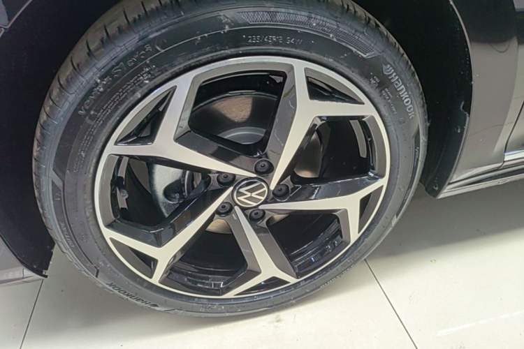Used Volkswagen Passat 2026 Model, Outstanding 380TSI Xingkong Longteng Edition
