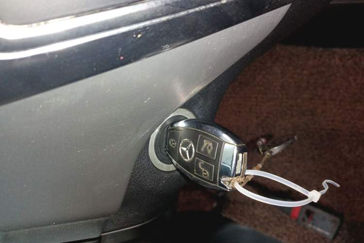 Used Mercedes-Benz M-Class 2015 ML 320 4MATIC
