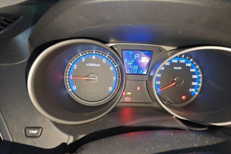 Used Hyundai ix35 2013 2.0L Automatic Two-Wheel Drive Smart GLS China IV Standard
