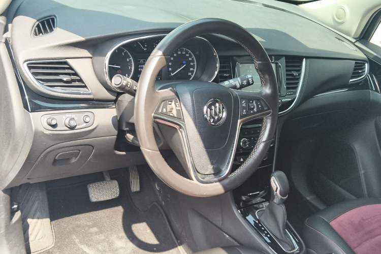 Used Buick Encore 2016 18T Automatic Two-Wheel Drive Urban Elite Model Center Console