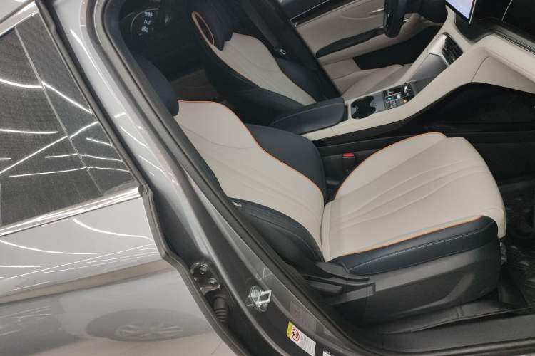 Used BYD Song PLUS New Energy 2023 Champion Edition DM-i 110KM Flagship Model