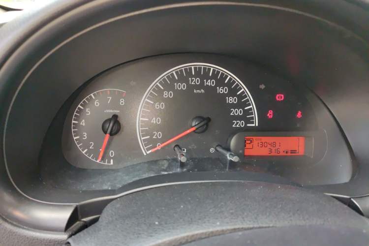 Used Nissan Sunny 2011 1.5XE CVT Comfort Edition Instrument Cluster