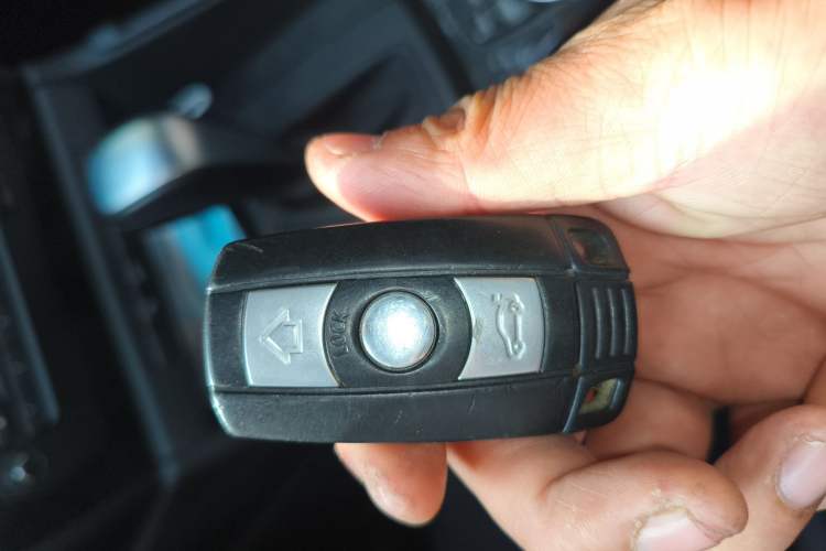 Used BMW X1 2013 sDrive18i Sport Design Package Vehicle Key