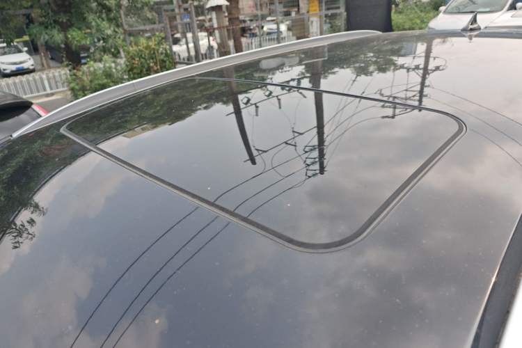 Used Wuling Asta 2021 1.5T CVT Starlight Edition Roof