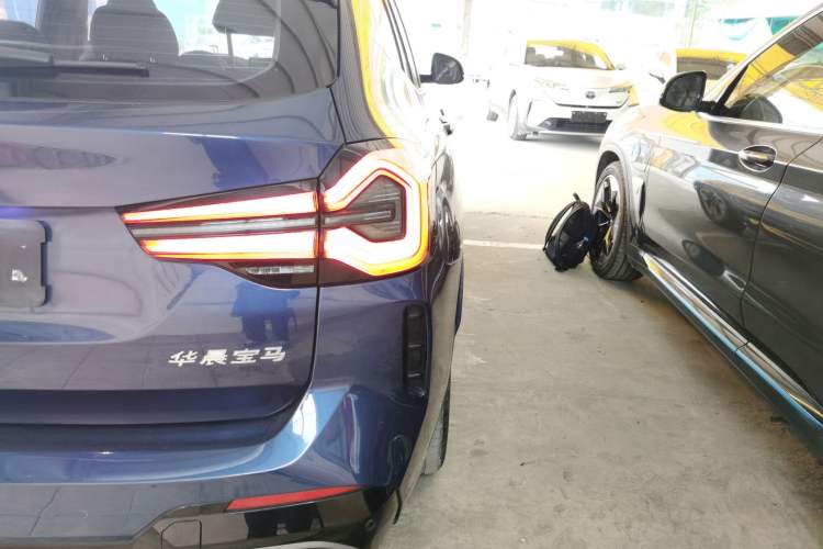 Used BMW iX3 2022 Leading Model