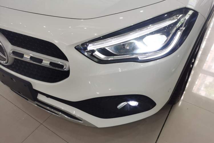 Used Mercedes-Benz GLA 2022 GLA 220 Left Front Headlight