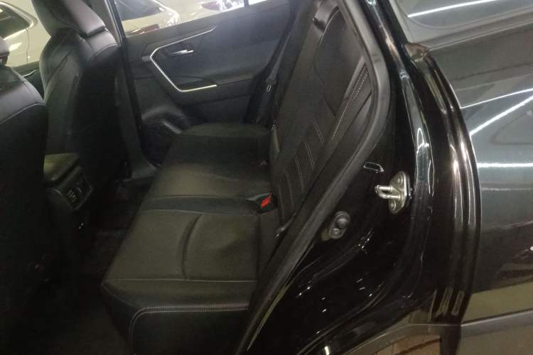 Used Toyota Wildlander 2021 2.0L CVT Two-Wheel Drive Luxury Edition