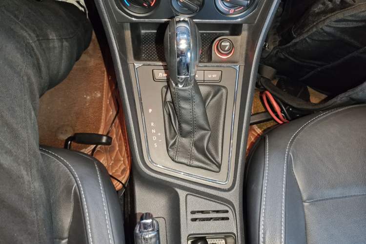 Used Volkswagen Gran Lavida 2015 230TSI DSG Comfort Edition